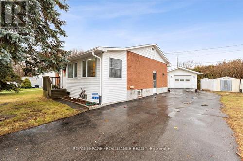 26 Highside Road, Quinte West, ON - Outdoor