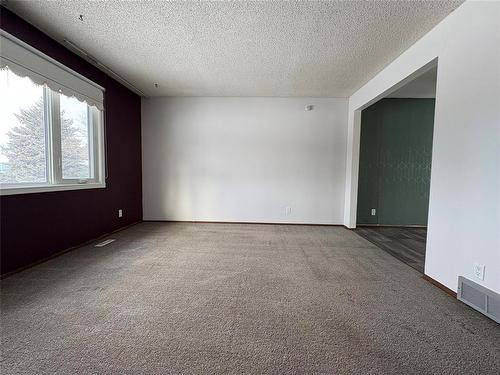 518 Goodale Drive, Portage La Prairie, MB - Indoor Photo Showing Other Room