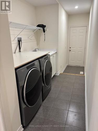 6 Kempsford Crescent, Brampton, ON - Indoor Photo Showing Laundry Room