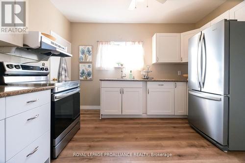 16 Charlotte Street, Quinte West, ON - Indoor Photo Showing Kitchen