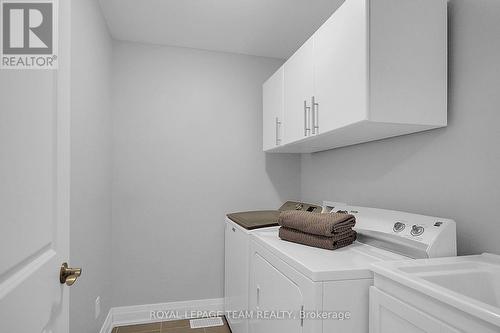 436 Bruges Street, Russell, ON - Indoor Photo Showing Laundry Room