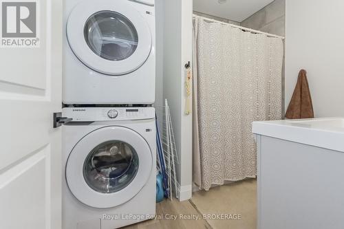 330 William Street, Wellington North (Mount Forest), ON - Indoor Photo Showing Laundry Room