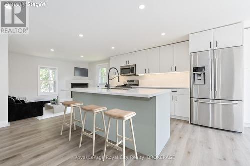 330 William Street, Wellington North (Mount Forest), ON - Indoor Photo Showing Kitchen With Stainless Steel Kitchen With Upgraded Kitchen