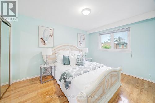 39 Stanwood Crescent, Toronto, ON - Indoor Photo Showing Bedroom