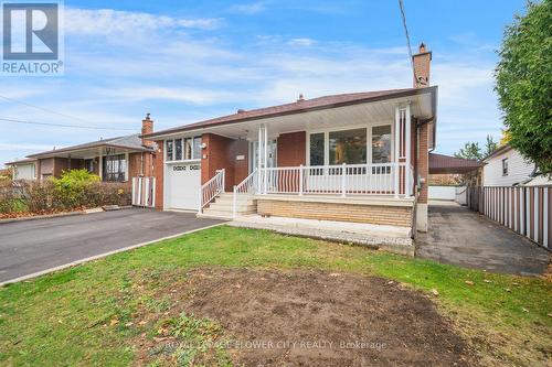 39 Stanwood Crescent, Toronto, ON - Outdoor With Deck Patio Veranda