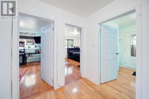 39 Stanwood Crescent, Toronto, ON - Indoor Photo Showing Other Room