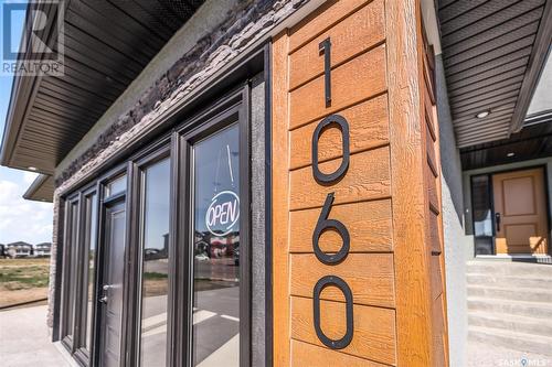 1060 West Park Boulevard, Moose Jaw, SK - Outdoor With Exterior