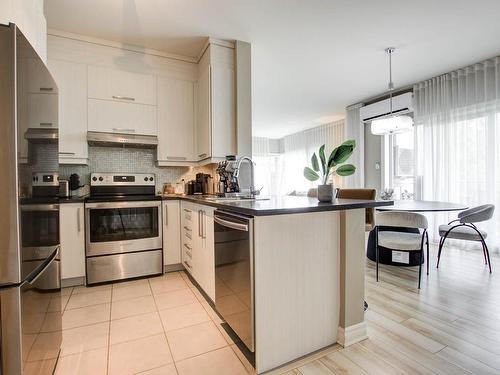 Kitchen - 408-25 Av. Ernest-Rochette, La Prairie, QC - Indoor Photo Showing Kitchen With Upgraded Kitchen