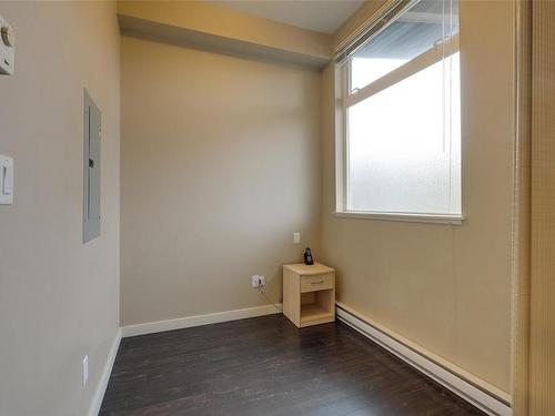 305-1121 Fort St, Victoria, BC - Indoor Photo Showing Other Room