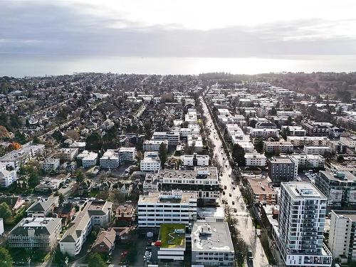 305-1121 Fort St, Victoria, BC - Outdoor With View