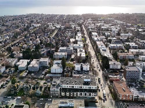 305-1121 Fort St, Victoria, BC - Outdoor With View