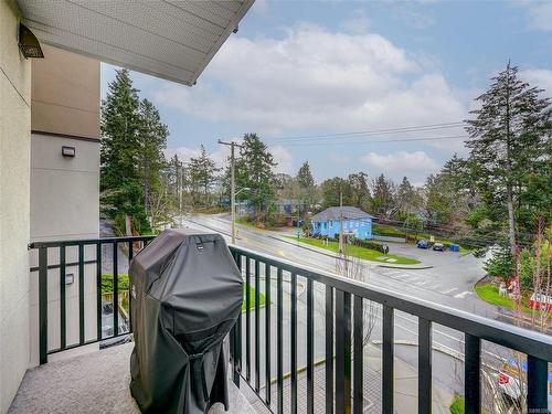 301-280 Island Hwy, View Royal, BC - Outdoor With Exterior