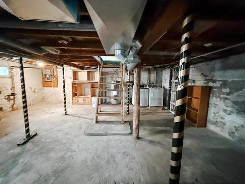 1326 River Drive, Kenora, ON - Indoor Photo Showing Basement