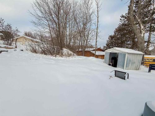 1326 River Drive, Kenora, ON - Outdoor