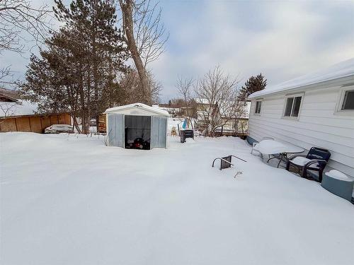 1326 River Drive, Kenora, ON - Outdoor