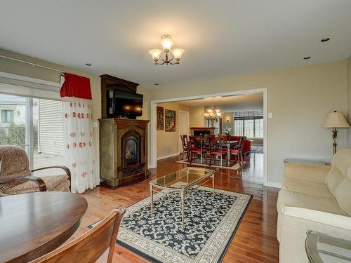 Den - 1159 Rue Bellerive, Saint-Jean-Sur-Richelieu, QC - Indoor Photo Showing Living Room