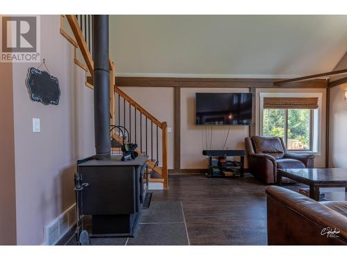 2111 Dunn Road, Christina Lake, BC - Indoor