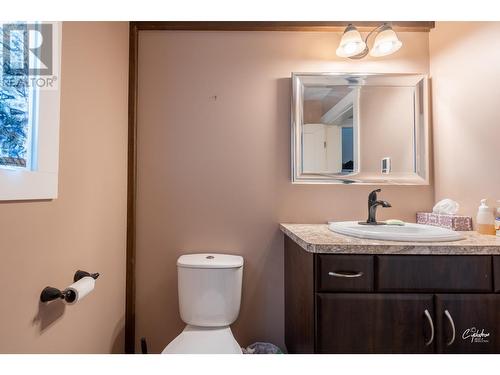 2111 Dunn Road, Christina Lake, BC - Indoor Photo Showing Bathroom