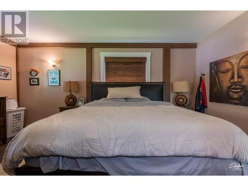 2111 Dunn Road, Christina Lake, BC - Indoor Photo Showing Bedroom