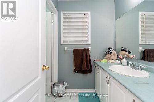 25 Ferncroft Place, Brampton, ON - Indoor Photo Showing Bathroom