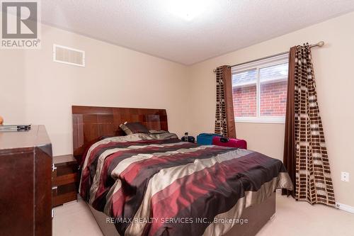 25 Ferncroft Place, Brampton, ON - Indoor Photo Showing Bedroom