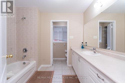 25 Ferncroft Place, Brampton, ON - Indoor Photo Showing Bathroom