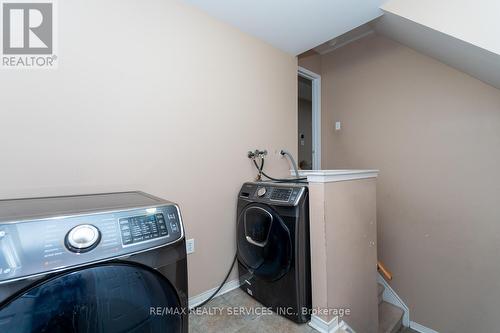 25 Ferncroft Place, Brampton, ON - Indoor Photo Showing Laundry Room