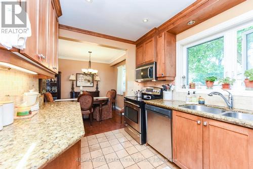 1363 Sheldon Avenue, Oakville, ON - Indoor Photo Showing Kitchen With Double Sink