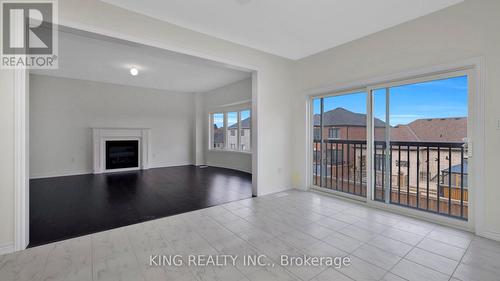 1691 Corsal Court, Innisfil, ON - Indoor Photo Showing Living Room With Fireplace