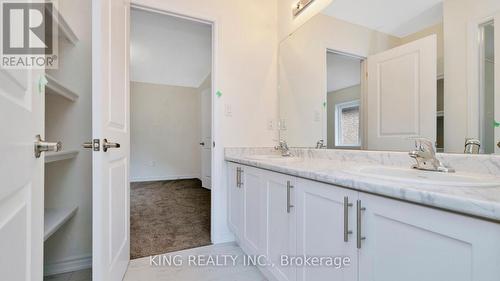 1691 Corsal Court, Innisfil, ON - Indoor Photo Showing Bathroom