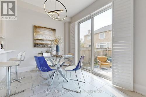 125 Joseph Hartman Crescent, Aurora, ON - Indoor Photo Showing Dining Room