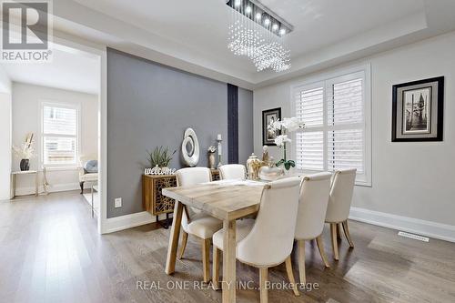 125 Joseph Hartman Crescent, Aurora, ON - Indoor Photo Showing Dining Room