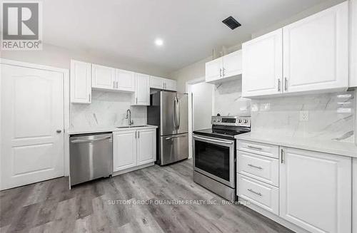 Upper - 313 Ashbury Road, Oakville, ON - Indoor Photo Showing Kitchen