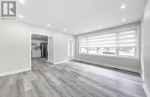 Upper - 313 Ashbury Road, Oakville, ON - Indoor Photo Showing Other Room