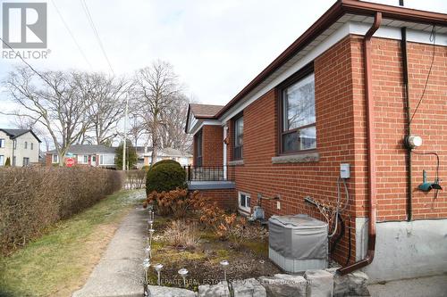 426 Brookside Drive, Oakville, ON - Outdoor With Exterior