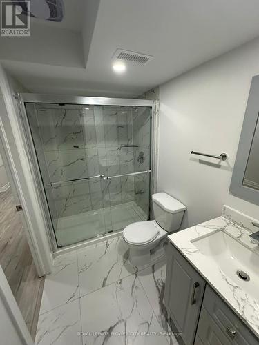 26 Hellyer Avenue, Brampton, ON - Indoor Photo Showing Bathroom