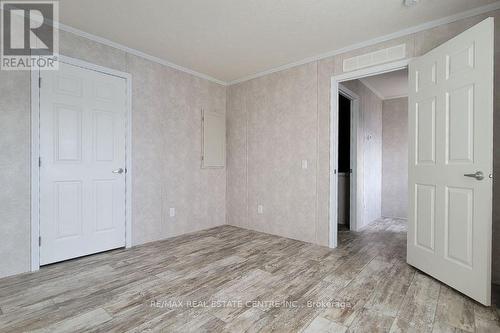 24 Macpherson Crescent, Hamilton, ON - Indoor Photo Showing Other Room