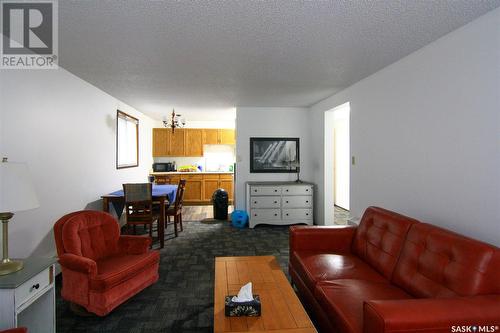 144 First Avenue N, Yorkton, SK - Indoor Photo Showing Living Room