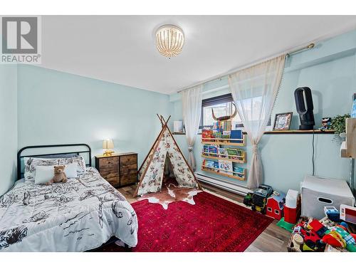 8585 Westsyde Road, Kamloops, BC - Indoor Photo Showing Bedroom