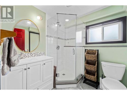 8585 Westsyde Road, Kamloops, BC - Indoor Photo Showing Bathroom