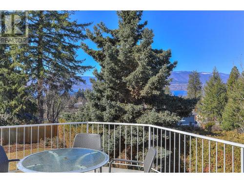 546 Vintage Terrace Road, Kelowna, BC - Outdoor