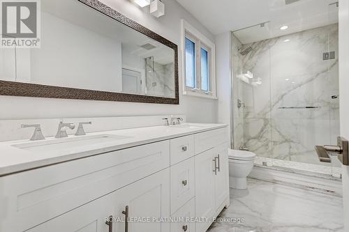 4226 Treetop Crescent, Mississauga, ON - Indoor Photo Showing Bathroom