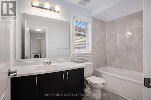 524 Filly Terrace, Ottawa, ON - Indoor Photo Showing Bathroom