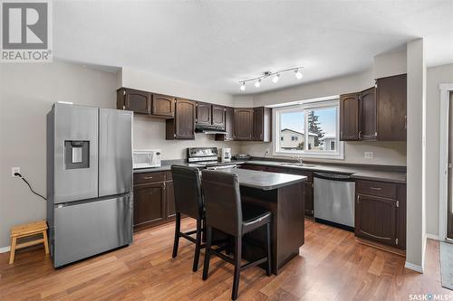 410 Nesbitt Way, Saskatoon, SK - Indoor Photo Showing Kitchen