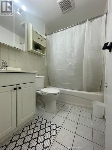 2673 Vine Court Unit# 2673, Windsor, ON - Indoor Photo Showing Bathroom