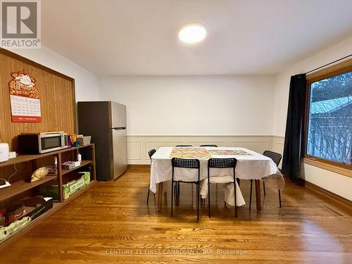 154 St Bees Close, London, ON - Indoor Photo Showing Dining Room