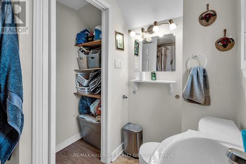 291 Richelieu Avenue, Ottawa, ON - Indoor Photo Showing Bathroom