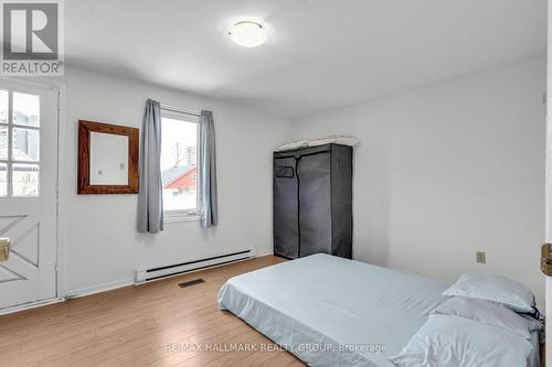 291 Richelieu Avenue, Ottawa, ON - Indoor Photo Showing Bedroom