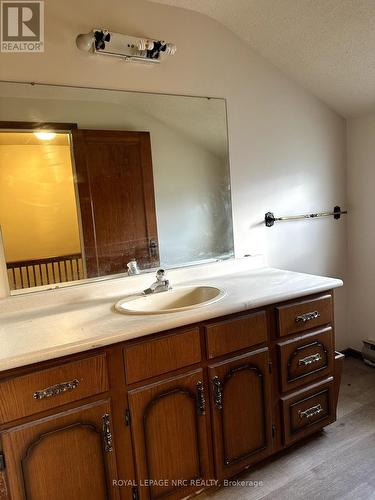 1 - 6622 Thorold Stone Road, Niagara Falls (212 - Morrison), ON - Indoor Photo Showing Bathroom