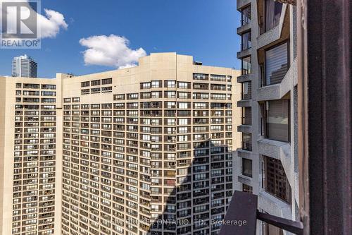 3209 - 65 Harbour Square, Toronto, ON - Outdoor With Facade